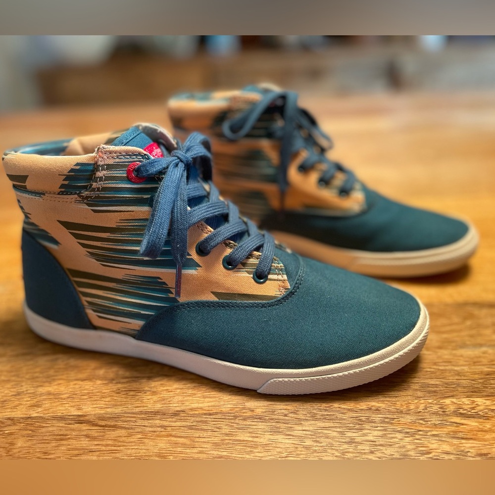 Bucketfeet Women Mid High Top Canvas Sneakers Skater Green/Tan LIMITED EDITION